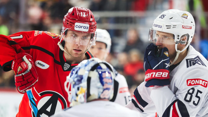 «Автомобилист» в ноябрьском матче с «Металлургом» Мг