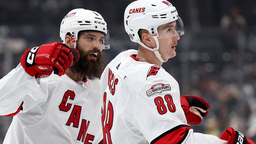 Прогноз на матч Нью-Йорк Айлендерс — Каролина