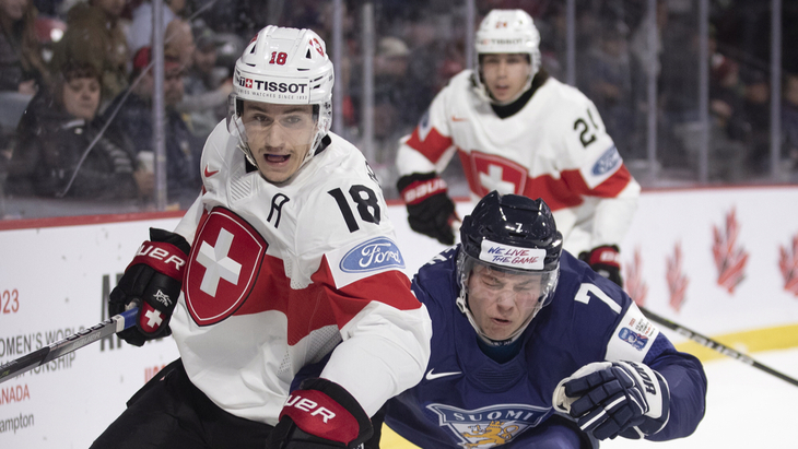 Швейцарцы в игре с Финляндией