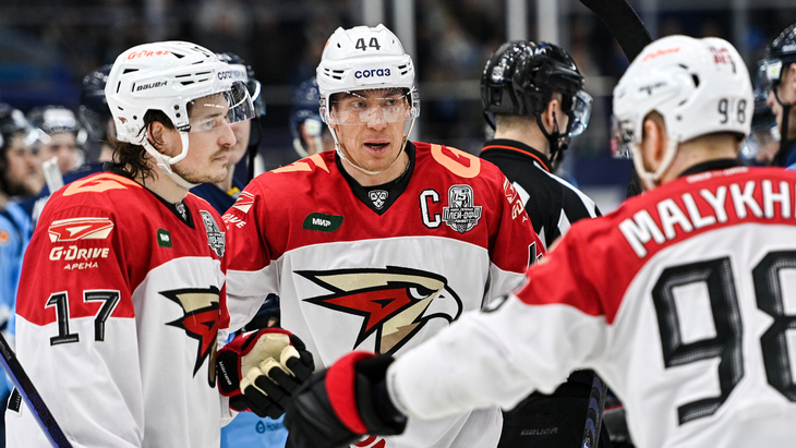 «Авангард» в третьем матче серии