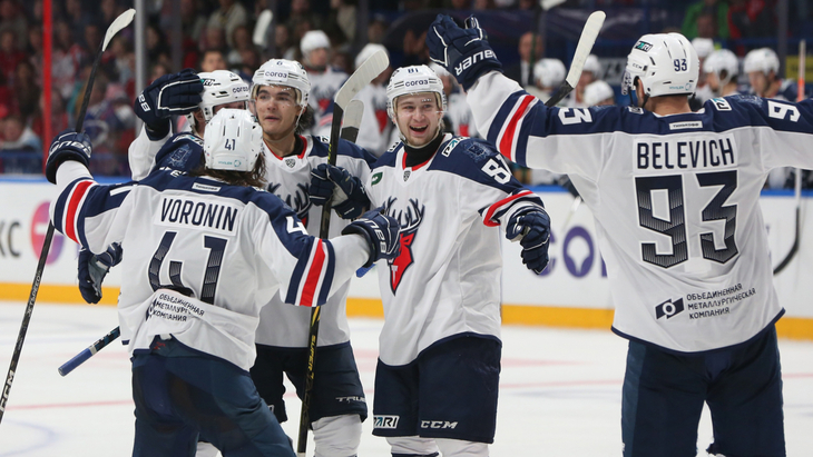 «Торпедо» в матче с «Локомотивом»