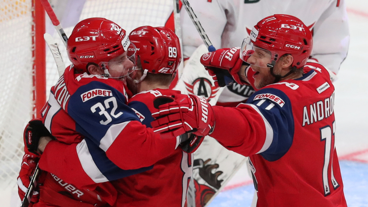 «Локомотив» в матче с «Автомобилистом»