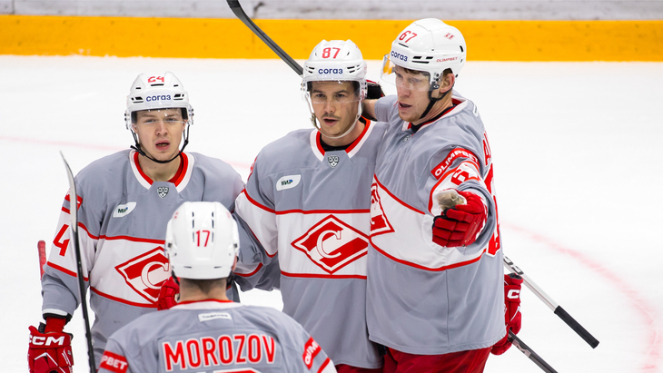 «Спартак» в матче с «Адмиралом»