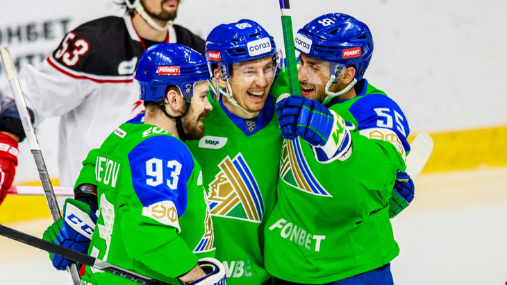 «Салават Юлаев» в матче с «Витязем»