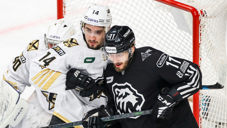 «Трактор» в матче с «Адмиралом»