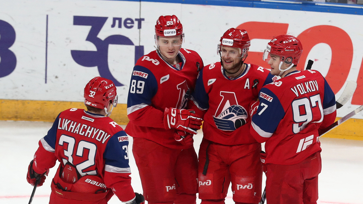 «Локомотив» в игре с «Барысом»