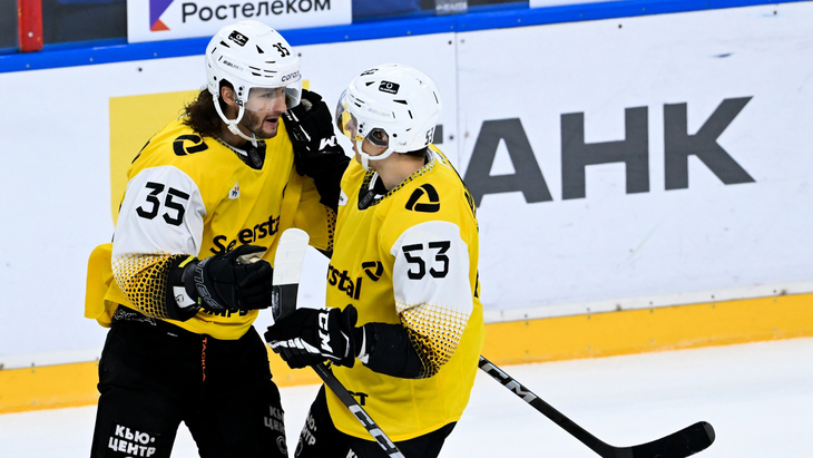 «Северсталь» в матче со СКА