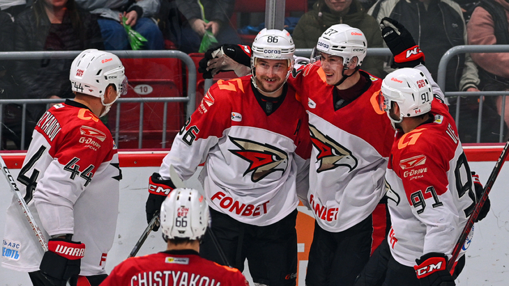 «Авангард» в игре с «Трактором»