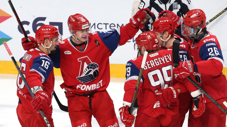 «Локомотив» в матче с московским «Динамо»