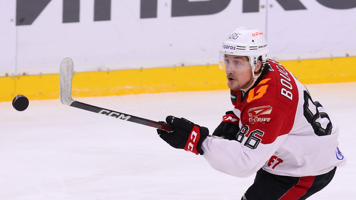 Рид Буше — нападающий «Авангарда»