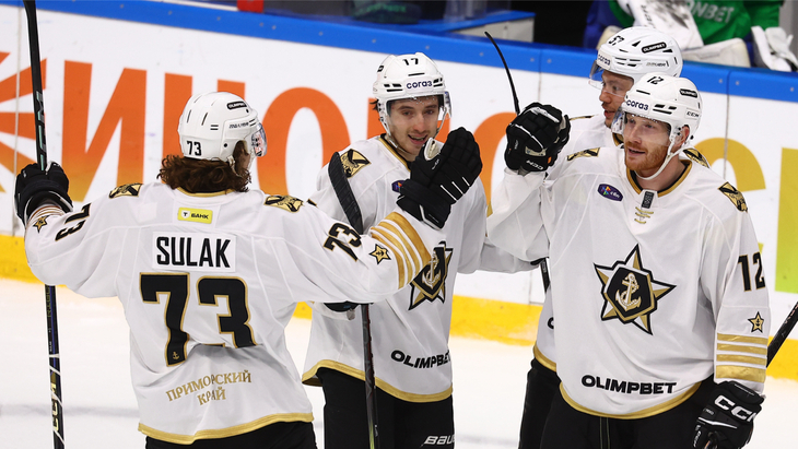 «Адмирал» в матче с «Салаватом Юлаевым»