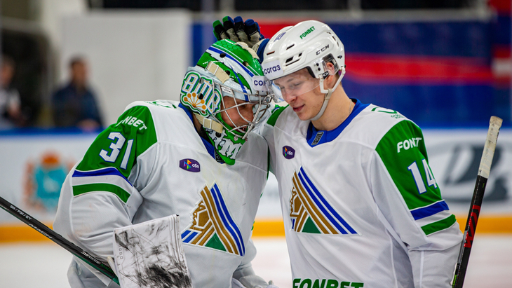 «Салават Юлаев» в матче с «Ладой»