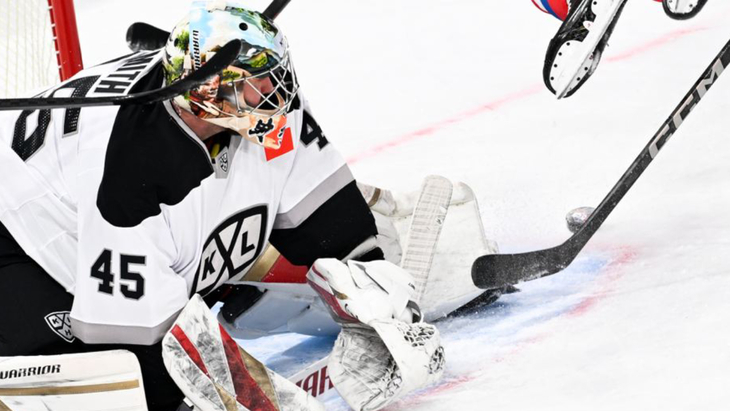 Джереми Смит — голкипер Сборной мира КХЛ