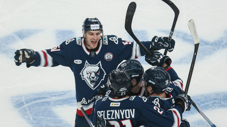 «Нефтехимик»