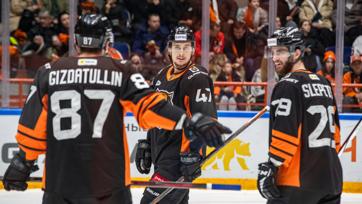 «Амур» в матче с «Металлургом» Мг