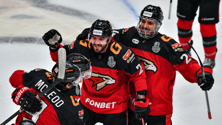 «Авангард» выиграл на домашнем льду