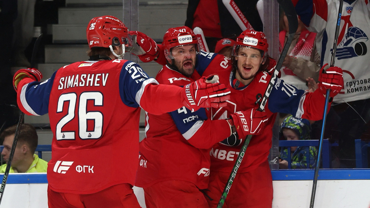 «Локомотив» разгромил «Авангард» в Омске