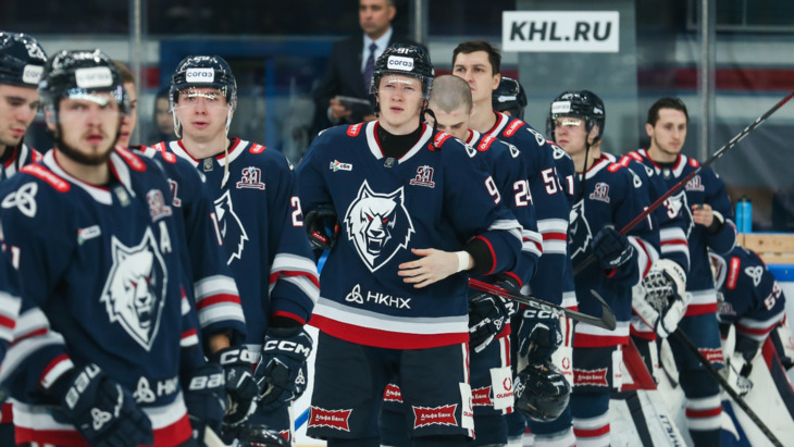 «Нефтехимик» дома уступил «Амуру»