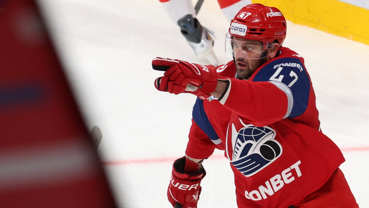 Александр Радулов