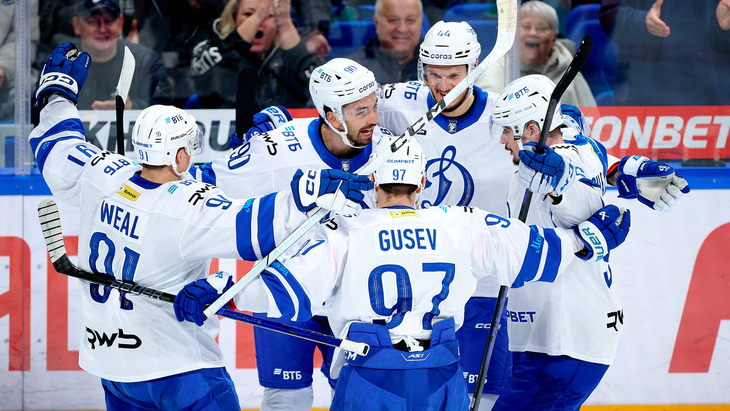 «Динамо» в матче с «Шанхайскими Драконами»