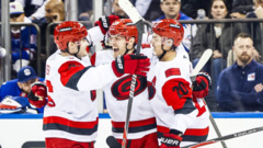 «Каролина» разгромила «Рейнджерс»