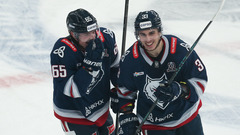 «Нефтехимик» дома обыграл «Авангард»