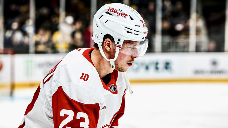 Лукас Рэймонд