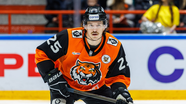 Алекс Броадхерст