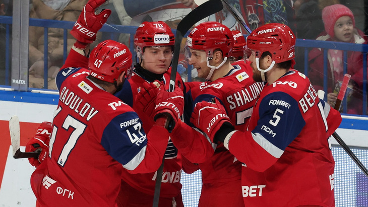 «Локомотив» обыграл «Ладу»