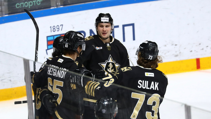 «Адмирал» уступил «Нефтехимику»