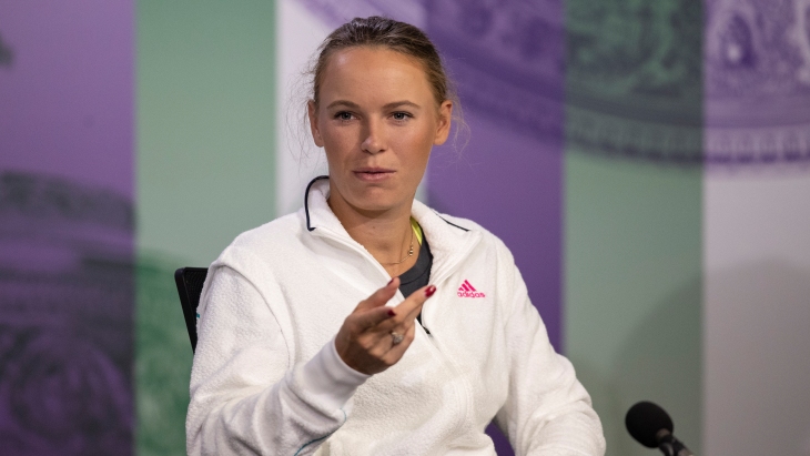 Каролин Возняцки