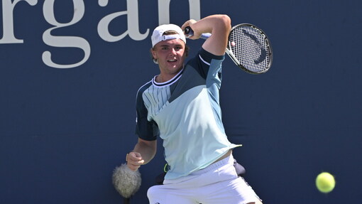 Прогноз на матч * Dominic Stricker — Бенжамен Бонзи