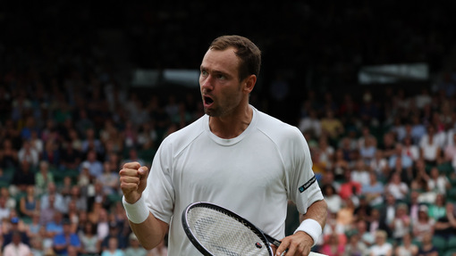 Прогноз на матч * Holger Rune — Роман Сафиуллин 