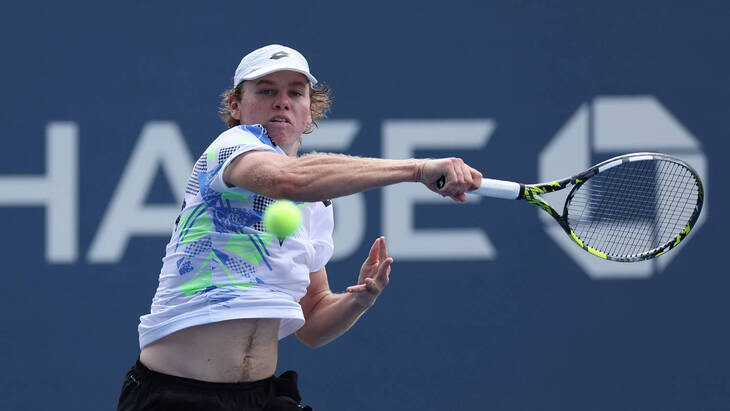 Алекс Микельсен