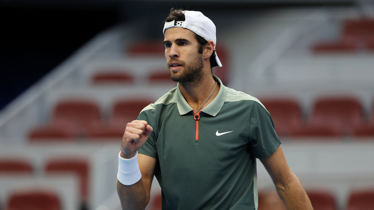 Карен Хачанов