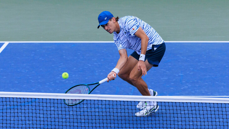 Алекс Де Минор