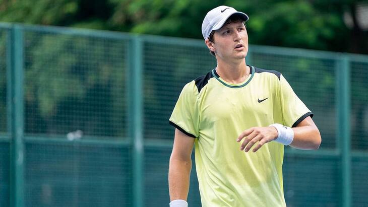 Алексей Захаров