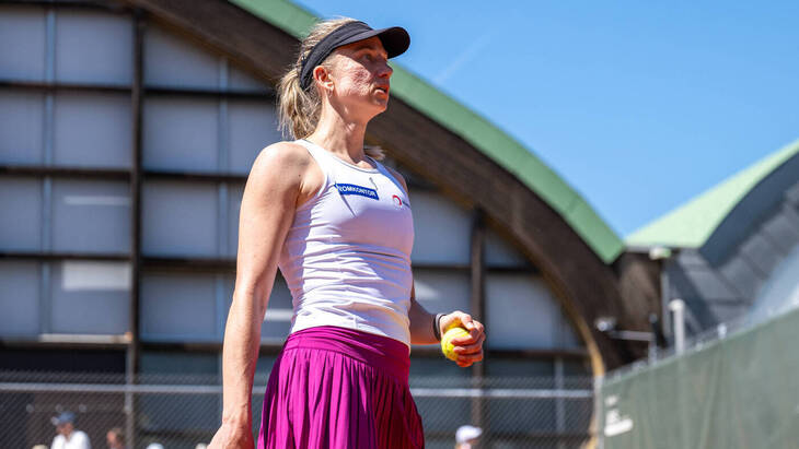 Мона Бартель