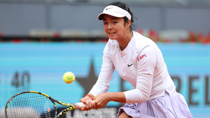 Александра Эала