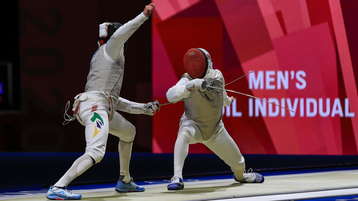 Рапирист Бородачев прошел в четвертьфинал ОИ