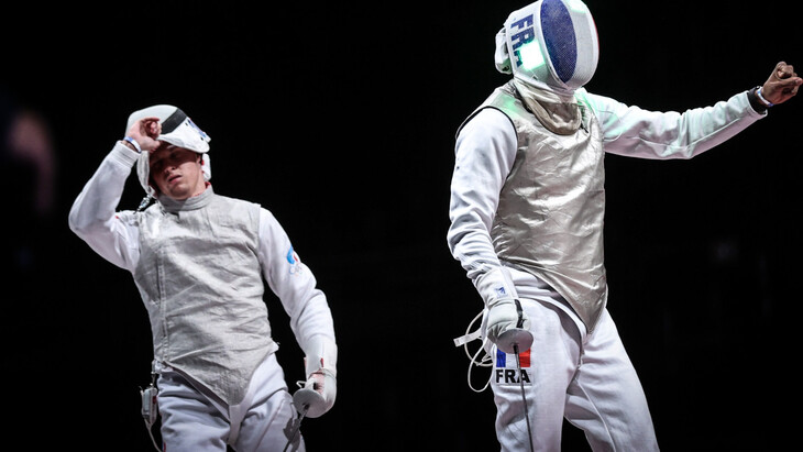 Тимур Сафин (слева) в финале ОИ