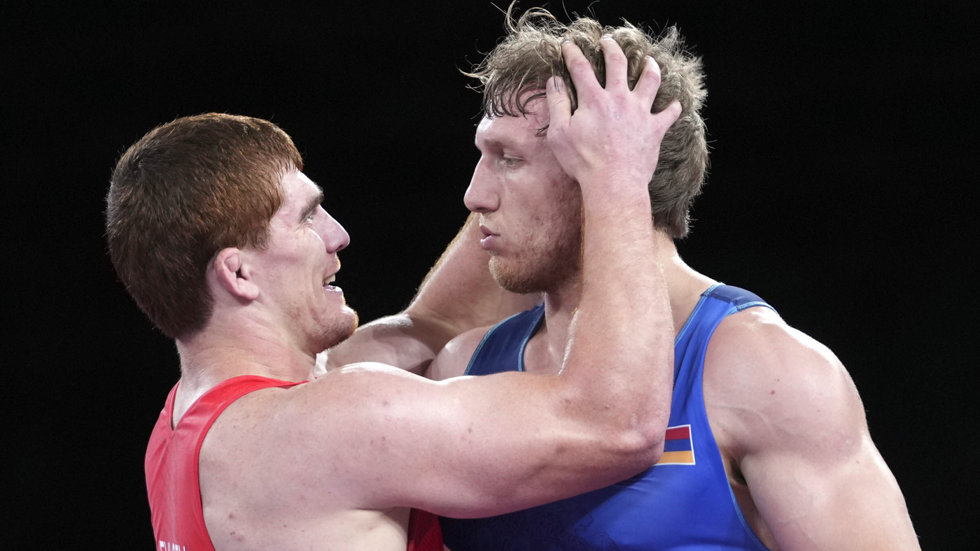 Муса Евлоев (слева) и Артур Алексанян