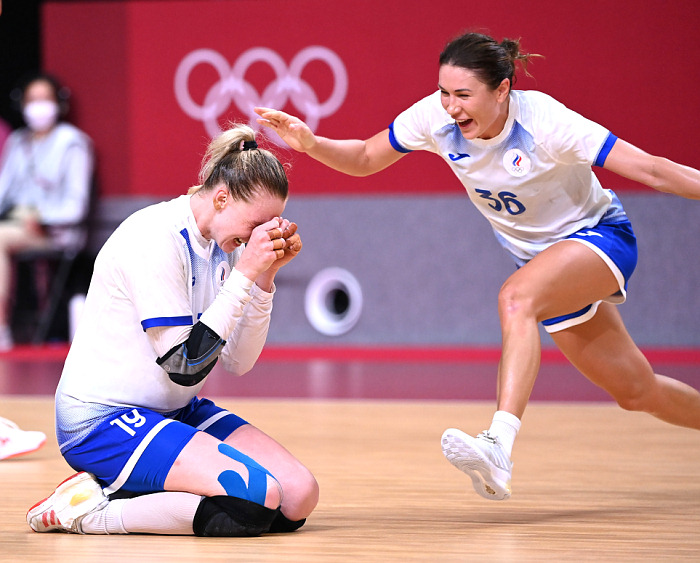 Ксения Макеева и Юлия Манагарова